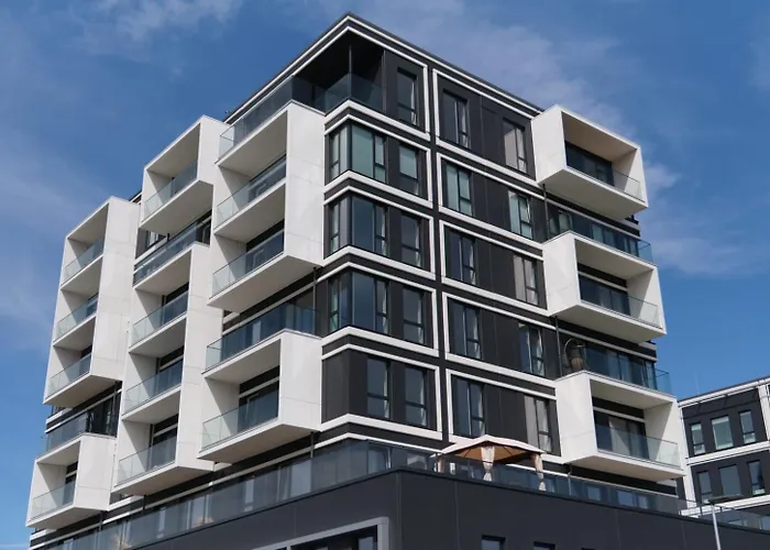 Lejlighed Bright & Cozy Apartment, Terrace, Free Parking *