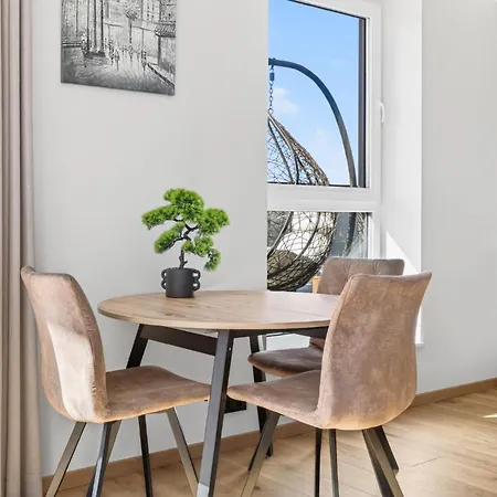 Bright & Cozy Apartment, Terrace, Free Parking * טאלין